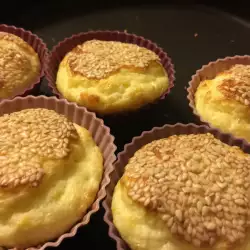Savory Muffins with sesame seeds