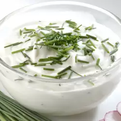 Dip with dill