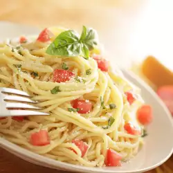 Vegetarian Dish with Spaghetti