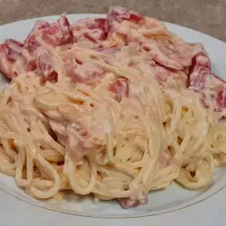 Spaghetti with Tomato Sauce and Butter