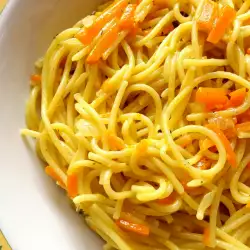 Vegetarian Spaghetti with Basil
