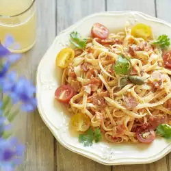 Spaghetti with Ham and Cherry Tomatoes