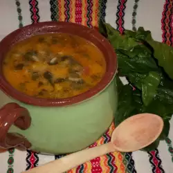Tasty Spinach Soup with Rice