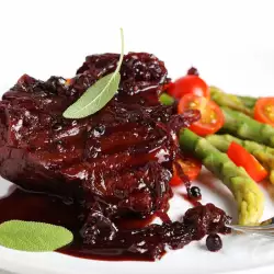 Steak with Red Wine Sauce and Blueberries
