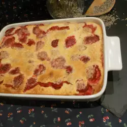 Strawberry Cake with Eggs