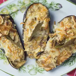 Stuffed Eggplants with Chicken Meat