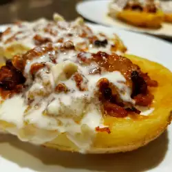 Stuffed Potatoes with Minced Meat and Tasty Sauce