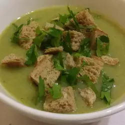 Creamy Broccoli Soup with Onions