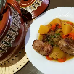 Pork Cheeks with Vegetables in a Clay Pot