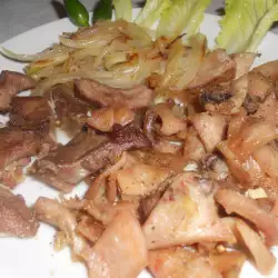 Pork Tongue with Onions