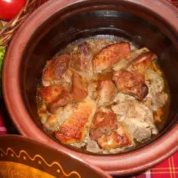Pork Güveç with Thyme