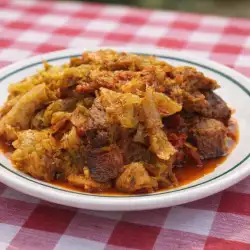 Fresh Cabbage with Pork