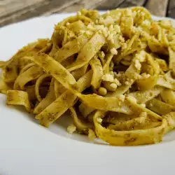 Pesto Pasta with Pine Nuts
