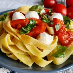 Tagliatelle with Tomatoes