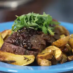 Pan Seared Steak with Potatoes