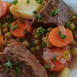 Beef and Potatoes with Garlic
