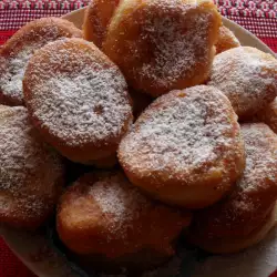 Bulgarian Fritters with baking soda