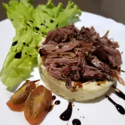 Tiimbale with Duck Meat and Mashed Potatoes