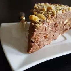 Egg-Free Cake with Biscuits