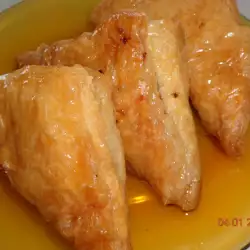 Triangular Puff Pastries with eggs