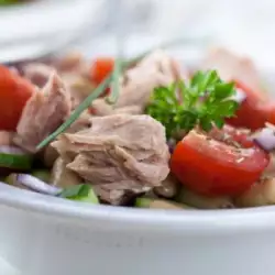 Tuna Salad with Beans