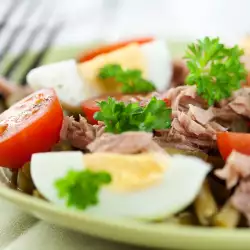 Tuna Salad with Eggs