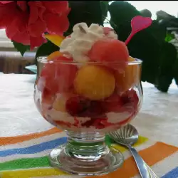Fruit Ice Cream with vanilla