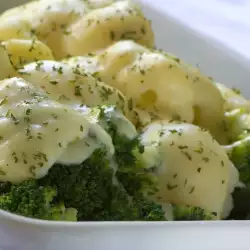 Oven-Baked Broccoli with Blue Cheese