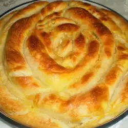 Filo Spiral Pie with butter
