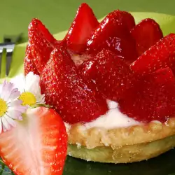 Strawberry Dessert with Flour