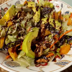 Green Salad with nuts