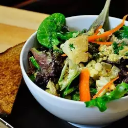 Green Salad with Roasted Vegetables