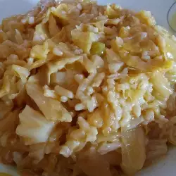 Sauerkraut with Rice in the Oven
