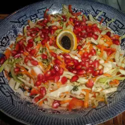 Cabbage Salad with apples