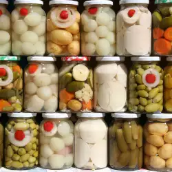 Canned Vegetables in Sweet and Sour Sauce