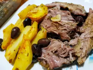 Lamb Leg with Potatoes and Olives