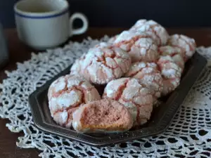 Crinkle Cookies with Alchermes Liqueur