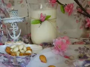 Homemade Almond Milk