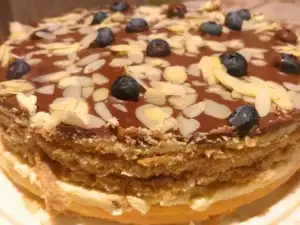 Almond Cake with Amaretto and Blueberries