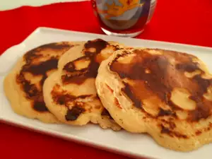 Apple and Cinnamon Pancakes