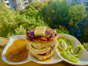 American Pancakes with Homemade Apricot Jam