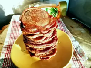 Pancakes with Apple Flour and Agave