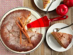 Apple Cake with Milk and Vanilla