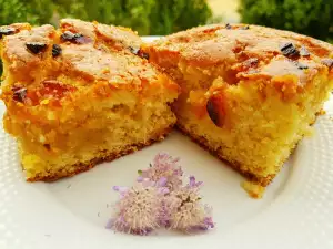 Fluffy Cake with Apricots and Jam