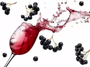 How to Make Wine from Aronia