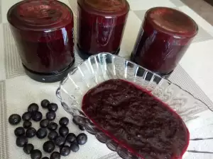 Chokeberry and Apple Jam