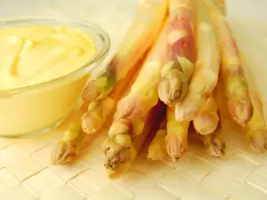 Asparagus with Cheese