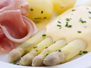 Asparagus with Cream