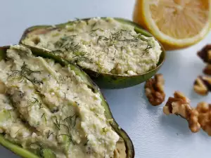 Avocado Dip with Feta Cheese and Garlic