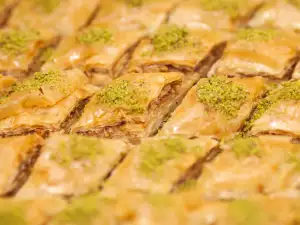 Fancy Turkish Baklava with Pistachios